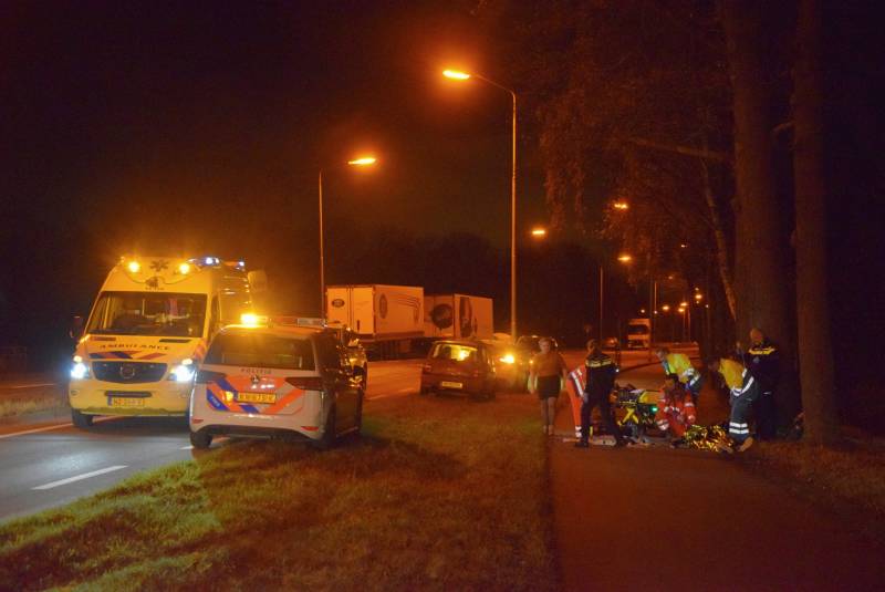 Persoon zwaargewond aangetroffen op fietspad