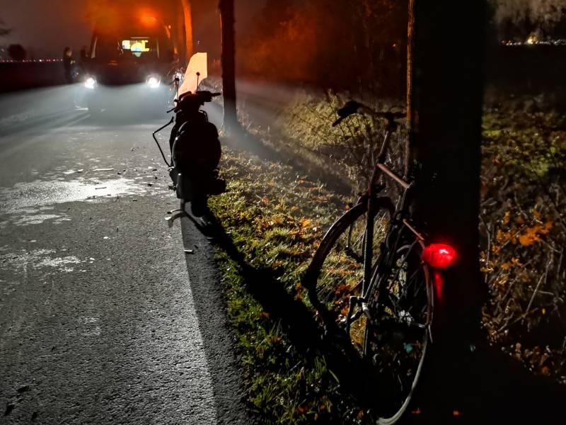 Fietser en brommerrijder gewond na botsing