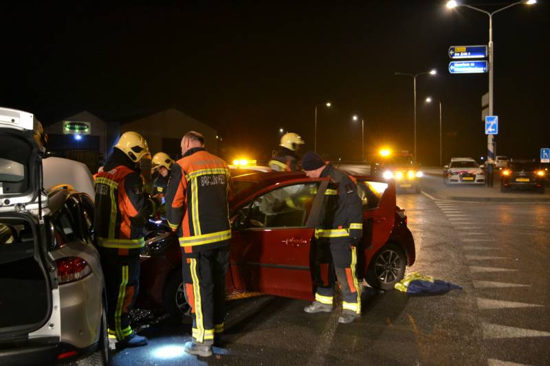 Forse schade na aanrijding tussen twee voertuigen