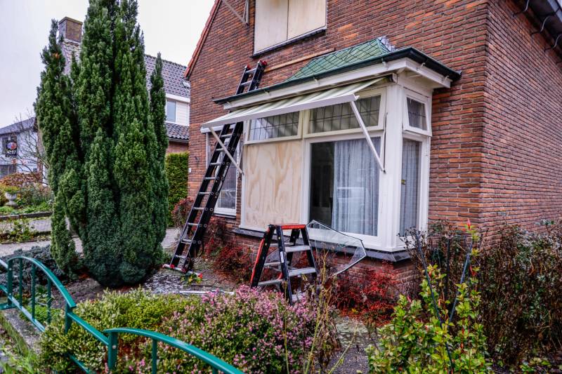 Plofkraak op pinautomaat van SNS Bank