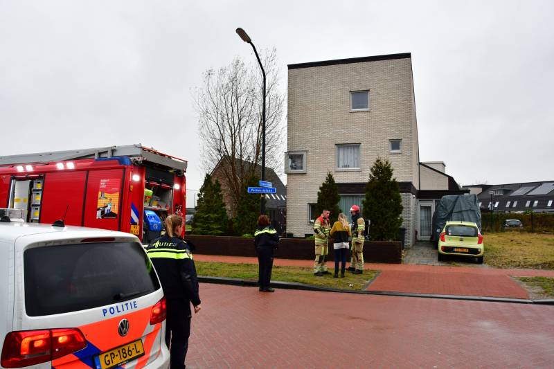 Gloeidnieuwe pelletkachel vliegt in brand