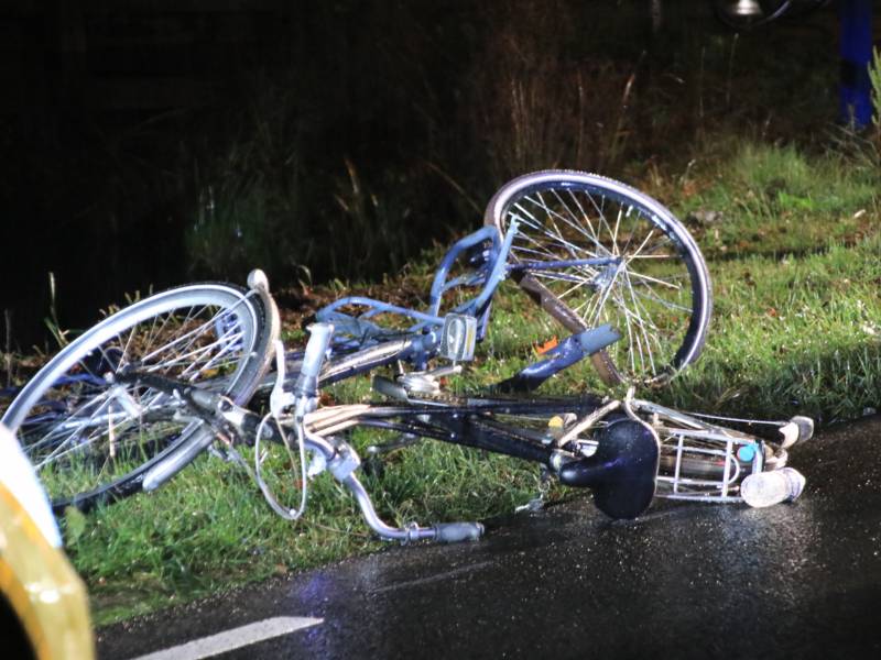 Twee fietsers geschept op kruising, één slachtoffer zwaargewond