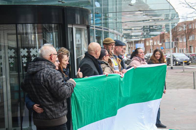 Bezorgde ouders demonstreren tegen toenemend geweld onder jongeren