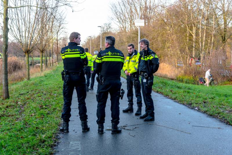 Auto te water geraakt