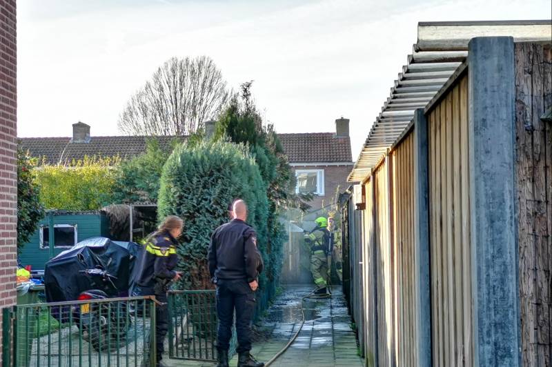 Coniferenhaag vliegt in de brand