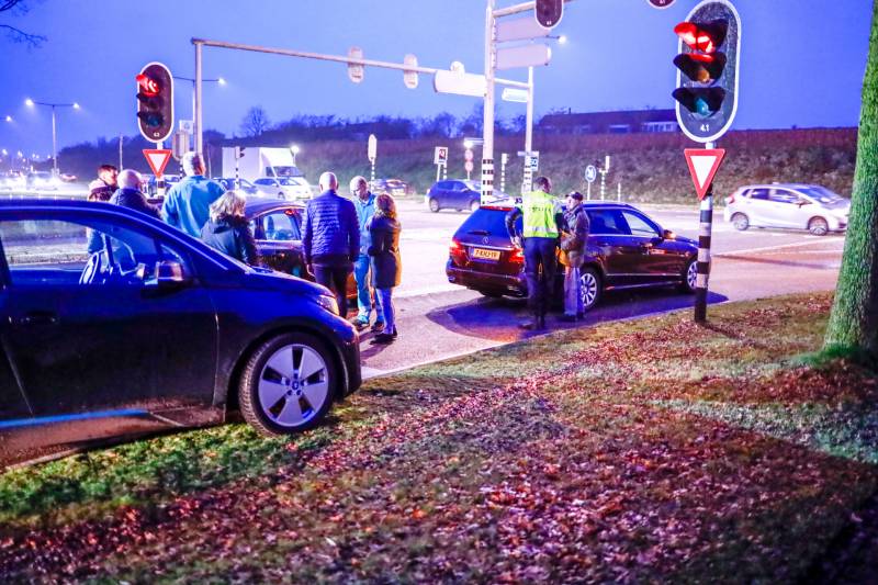 Meerdere voertuigen betrokken bij kop-staartbotsing