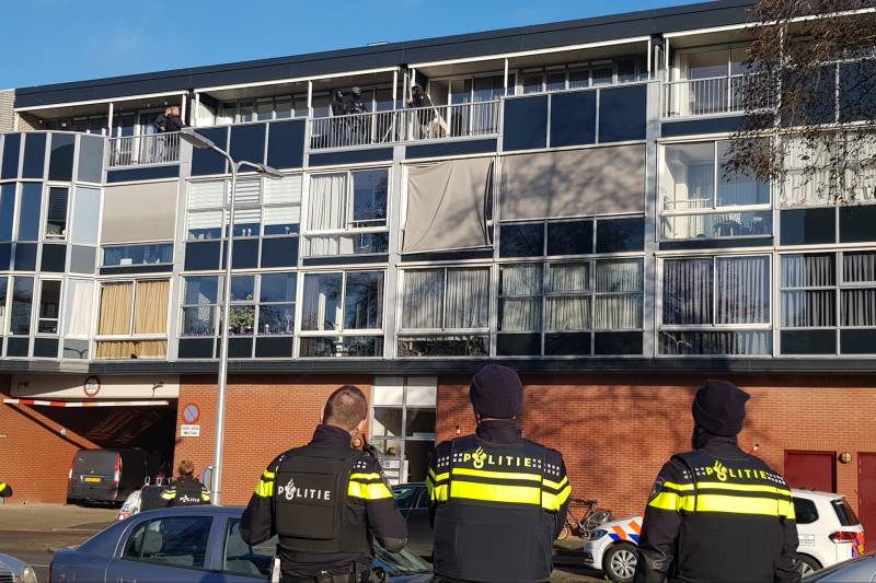 Agressieve man weigert woning te verlaten; arrestatieteam ingezet