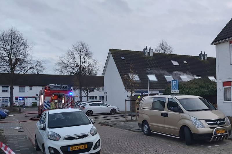 Veel rook bij brand in schuur
