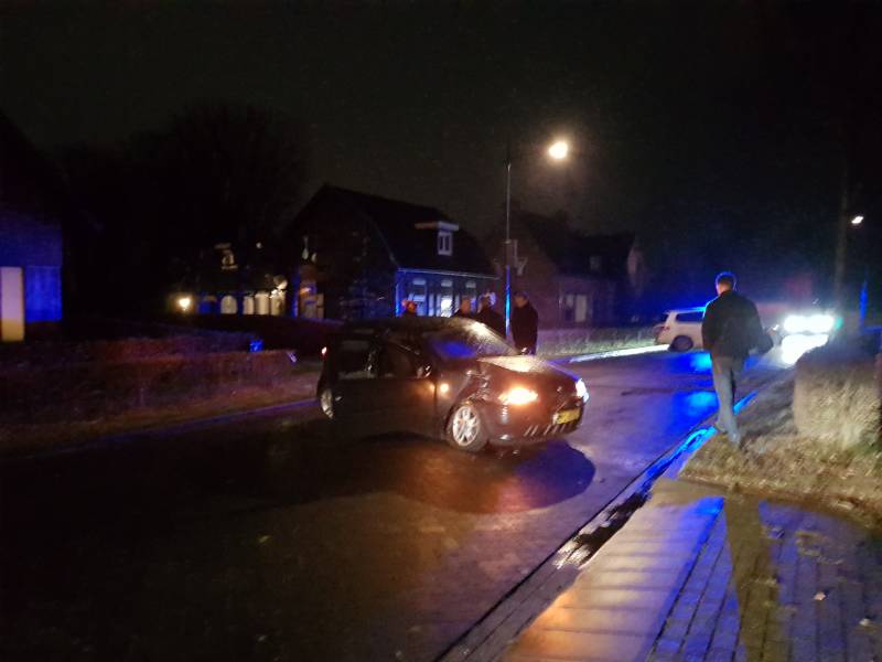 Inzittenden met de schrik vrij na eenzijdige aanrijding
