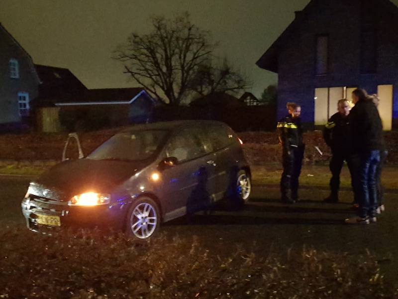Inzittenden met de schrik vrij na eenzijdige aanrijding