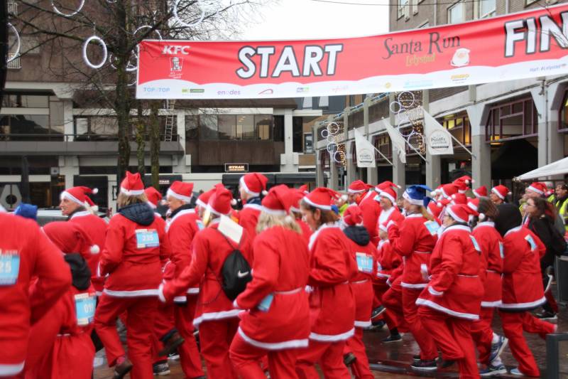 Kerstevent Lelystad feestelijk geopend