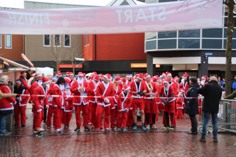 Kerstevent Lelystad feestelijk geopend