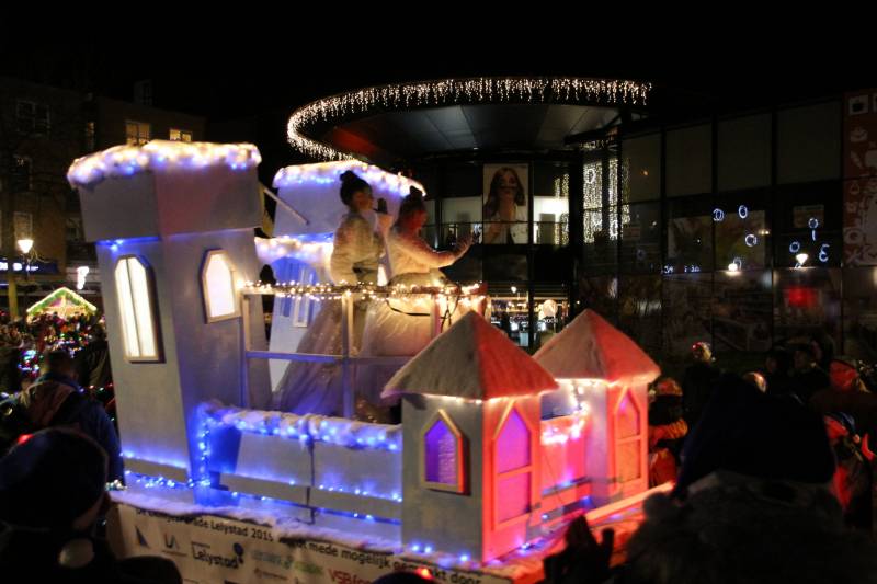 Kerstevent Lelystad feestelijk geopend