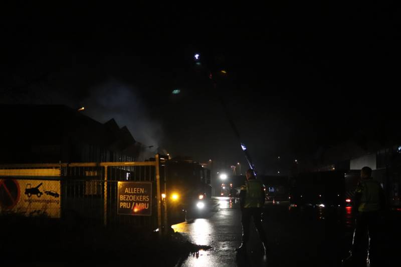 Veel rook bij brand Van Doorn Papier Recycling