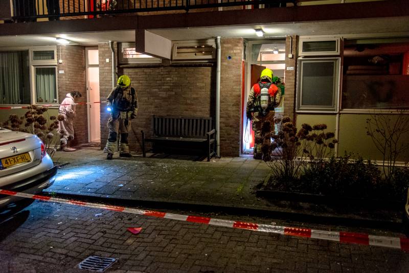Ramen gesprongen door mogelijk explosief