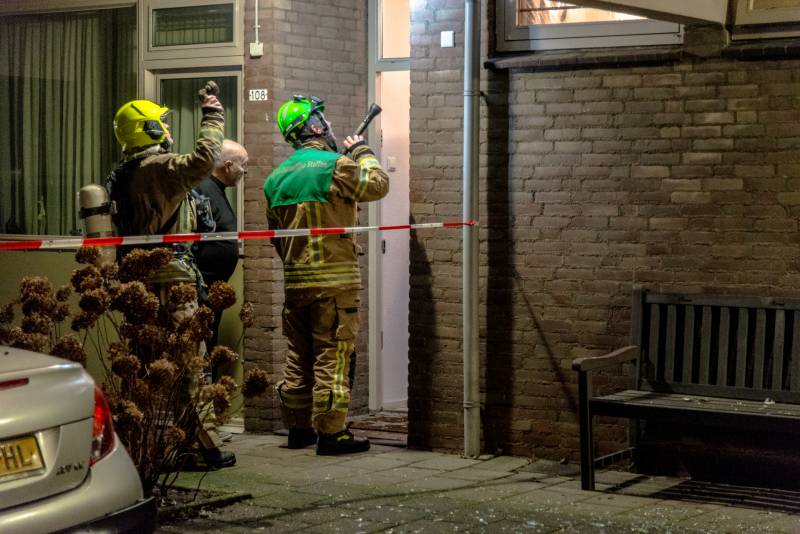 Ramen gesprongen door mogelijk explosief