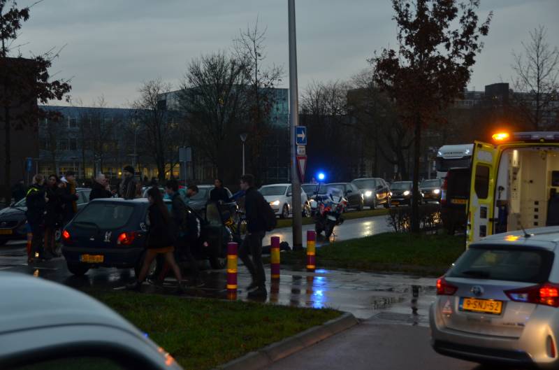 Overstekende fietser aangereden