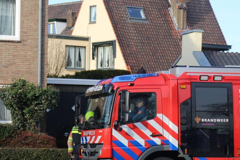 Woningbrand blijkt brandende heg achter woning