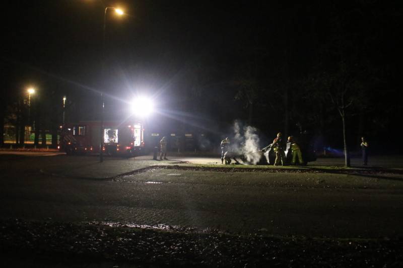 Personenauto verwoest na brand