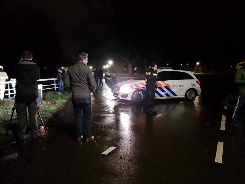 Brandweer ingezet voor lampje in sloot