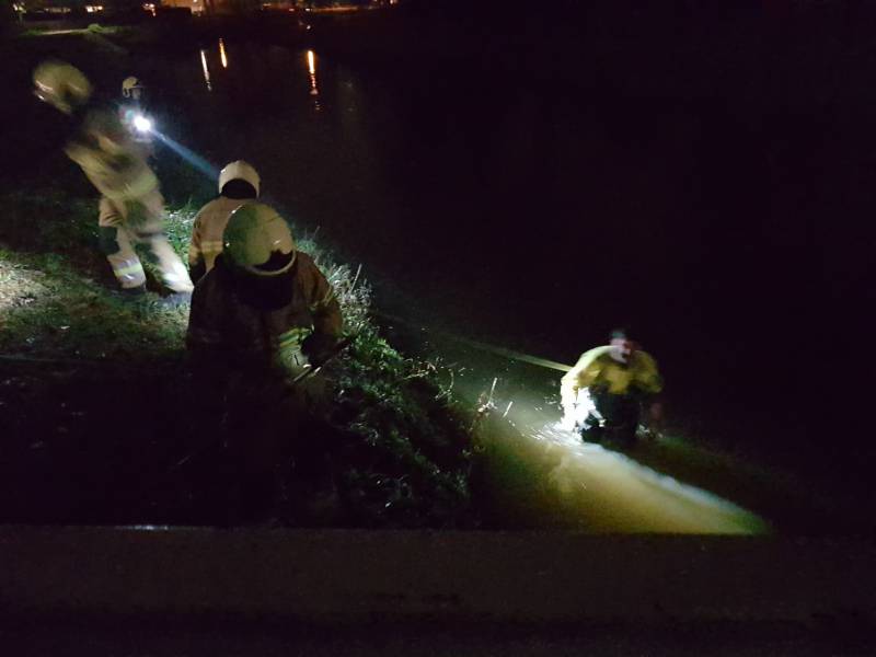 Brandweer ingezet voor lampje in sloot