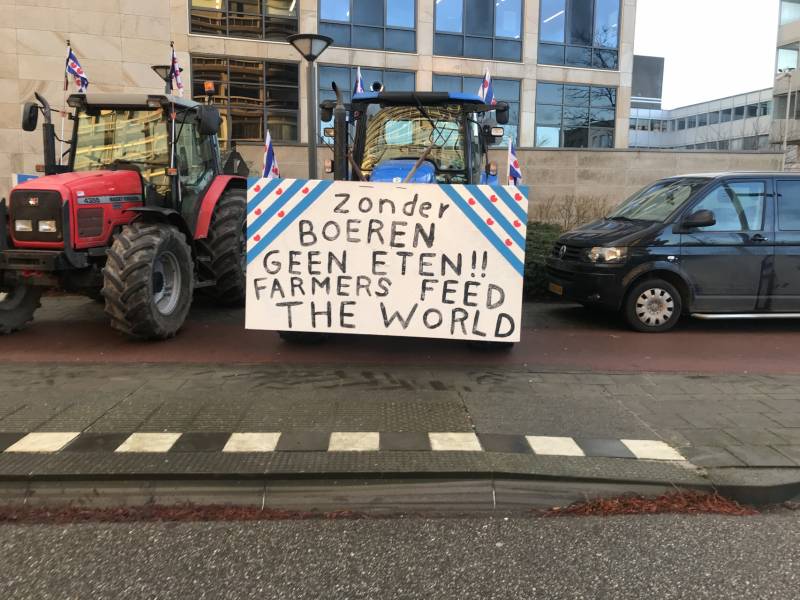 Geen bussen en afgesloten wegen door boerenprotest