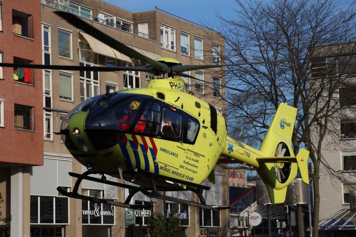 Kind komt onder auto bij aanrijding