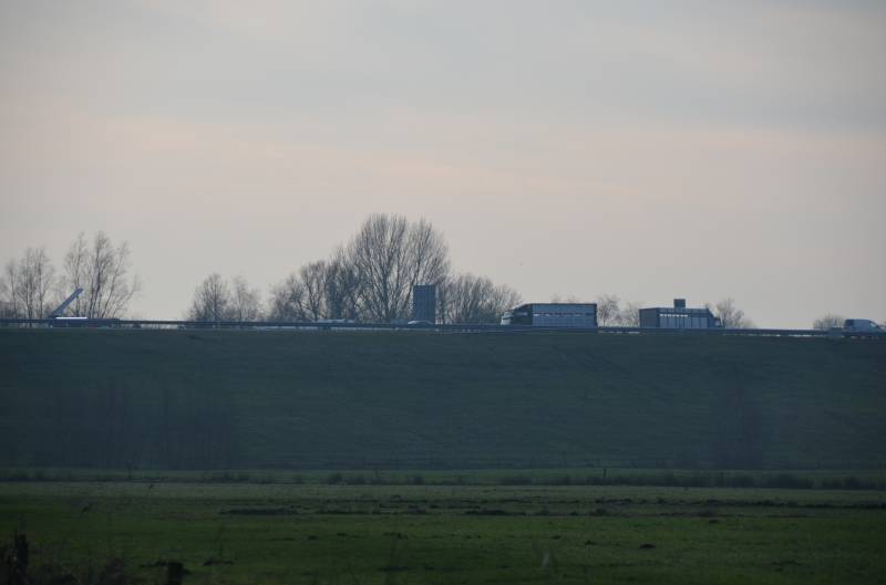 Dode bij ernstig ongeval vrachtwagen en bestelbus Fonejachtbrug