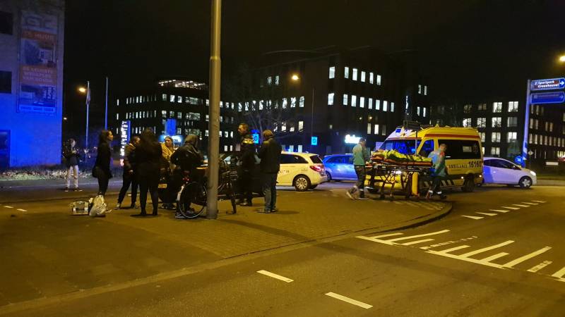 Fietser gewond na aanrijding met personenauto