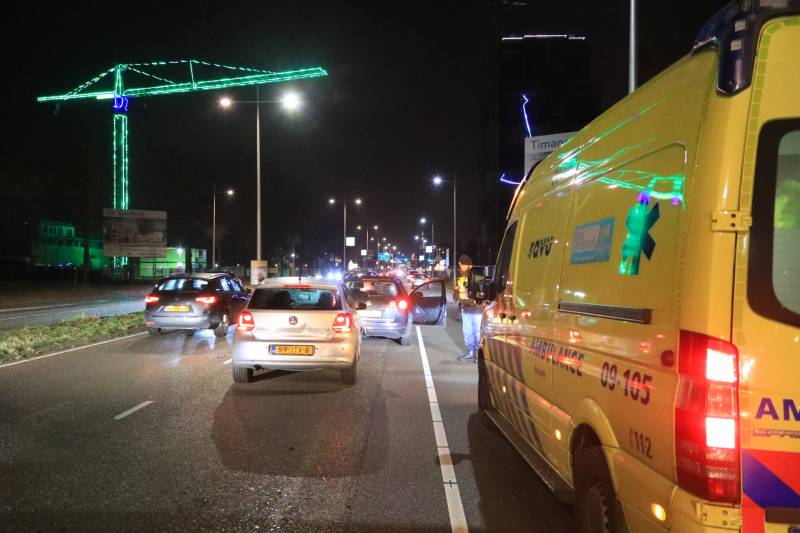 Drie auto's betrokken bij kop-staat aanrijding