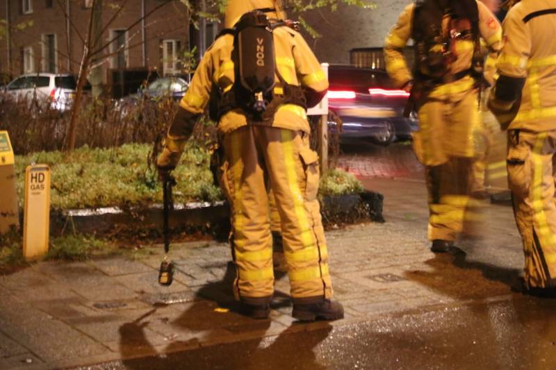 Brandweer verricht metingen gaslek