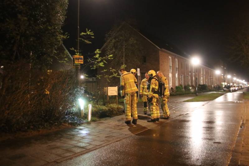Brandweer verricht metingen gaslek
