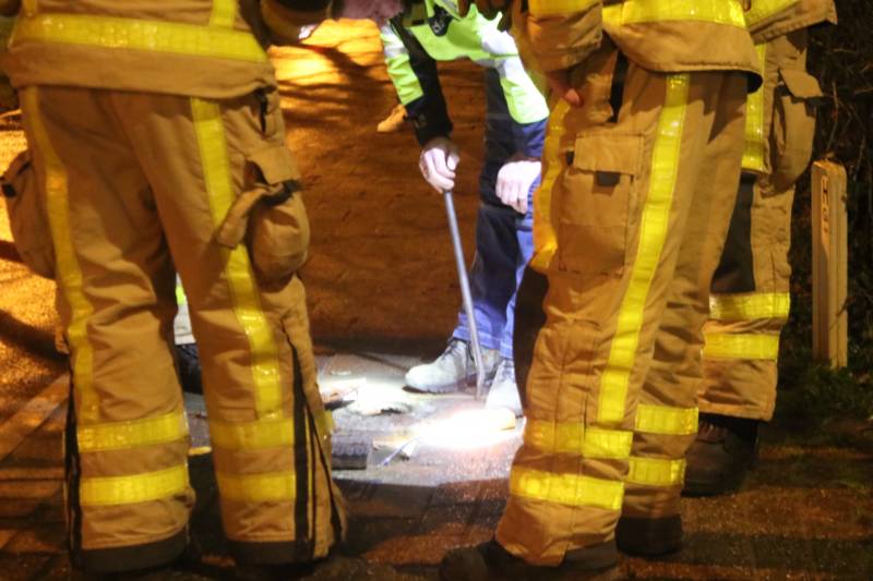 Brandweer verricht metingen gaslek