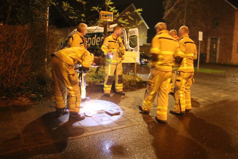 Brandweer verricht metingen gaslek