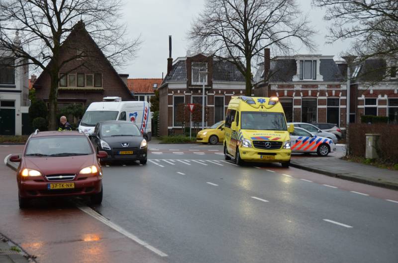 E-biker gewond na botsing met auto