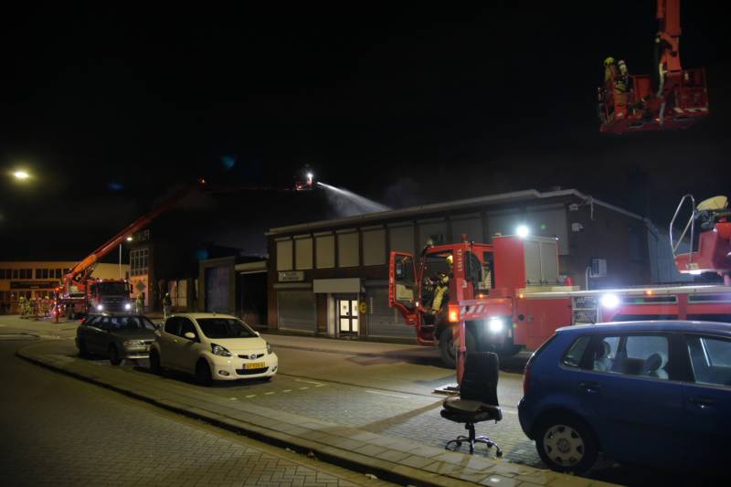 Grote brand bij farmaceutisch fabriek Maripharm