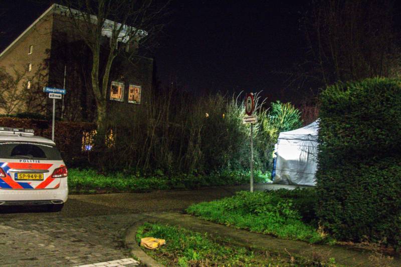 Onderzoek na aantreffen overleden persoon op fietspad