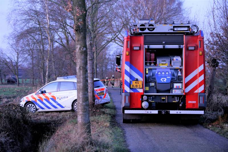 Vaten aangetroffen in sloot