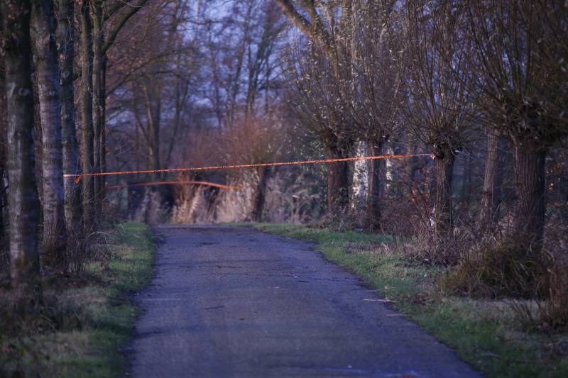 Vaten aangetroffen in sloot
