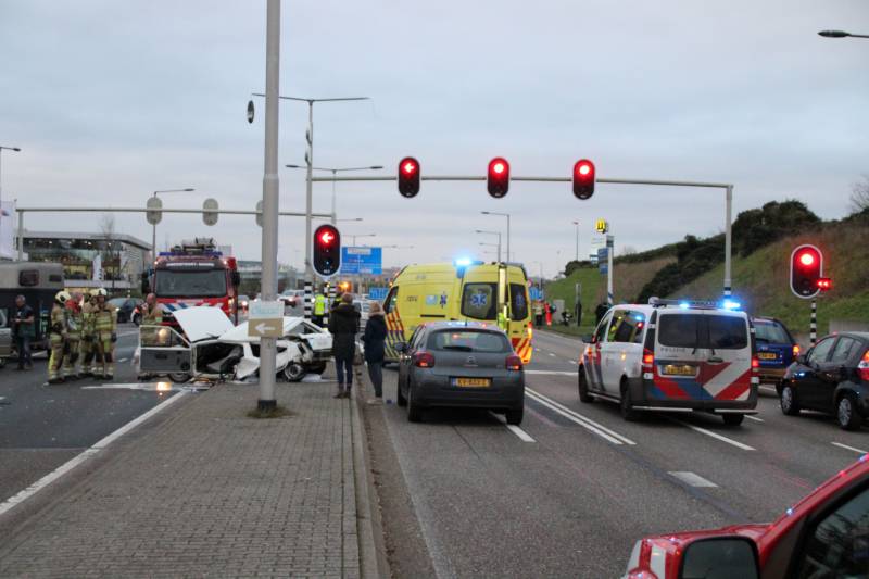 Man zwaargewond na aanrijding