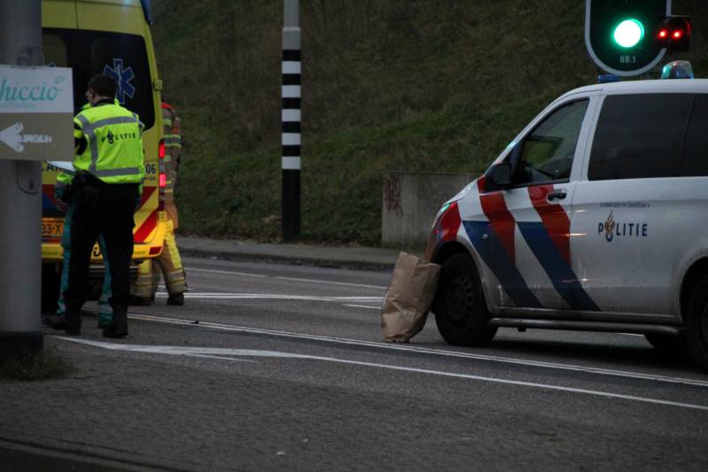 Man zwaargewond na aanrijding