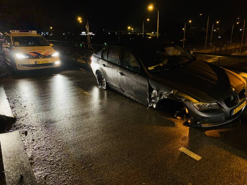 Personenauto zwaar beschadigd na ongeval