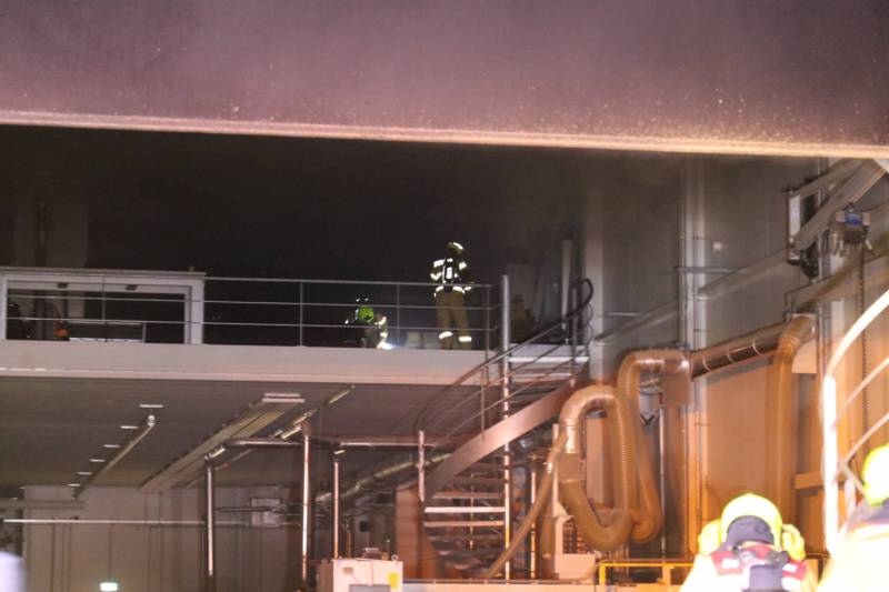 Brandweer heeft brand in houtzagerij snel onder controle