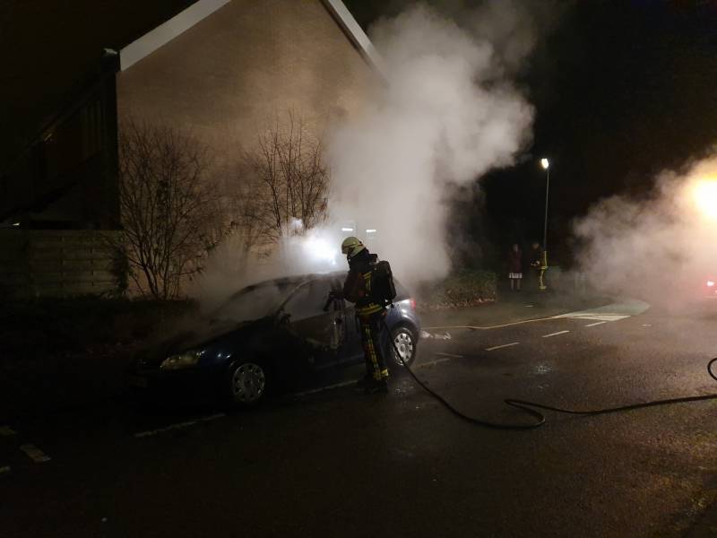 Auto verwoest door brand