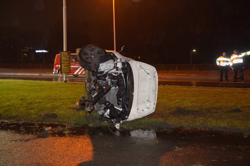 3 gewonden na flinke aanrijding met meerdere autos
