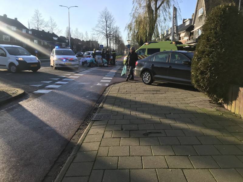 Fietser gewond na aanrijding met auto