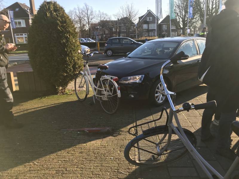 Fietser gewond na aanrijding met auto