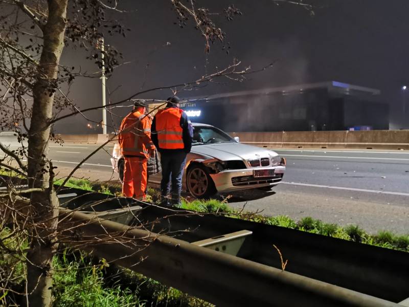 Flinke schade na aanrijding tussen auto en vrachtwagen