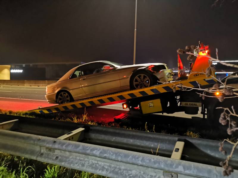Flinke schade na aanrijding tussen auto en vrachtwagen