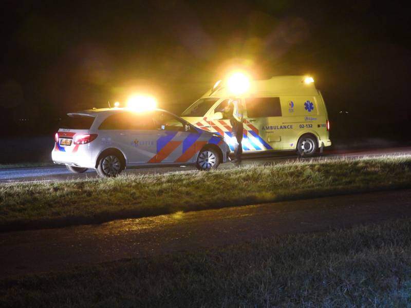 Auto belandt in de sloot, één gewonde